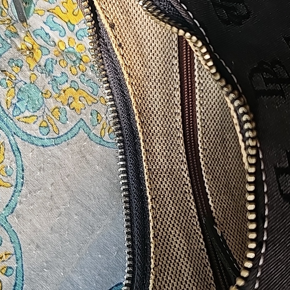 VTG Dooney & Bourke Black Monogram Signature Canvas & Leather Hobo Shoulder Bag - Picture 13 of 16